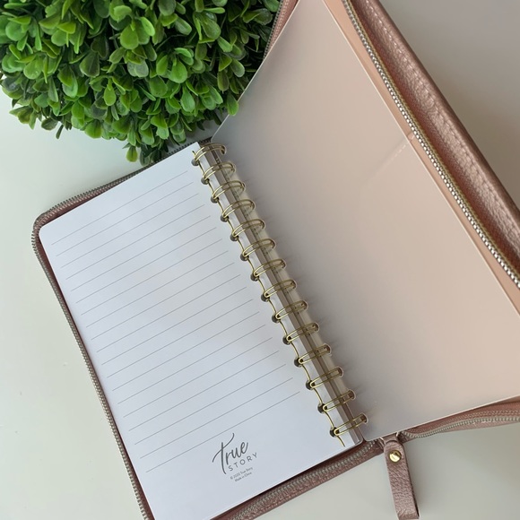 Soft Pink zip Journal - Picture 2 of 11